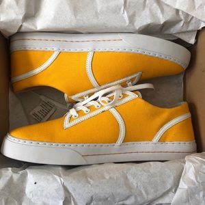 Clae casual shoe men’s size 9 brand new